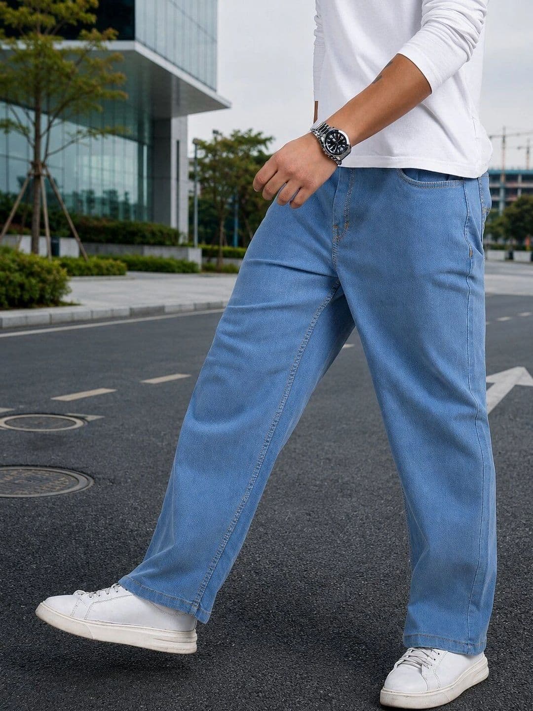 MONTREZ Men Straight Fit Mid-Rise Jeans thumbnail 4