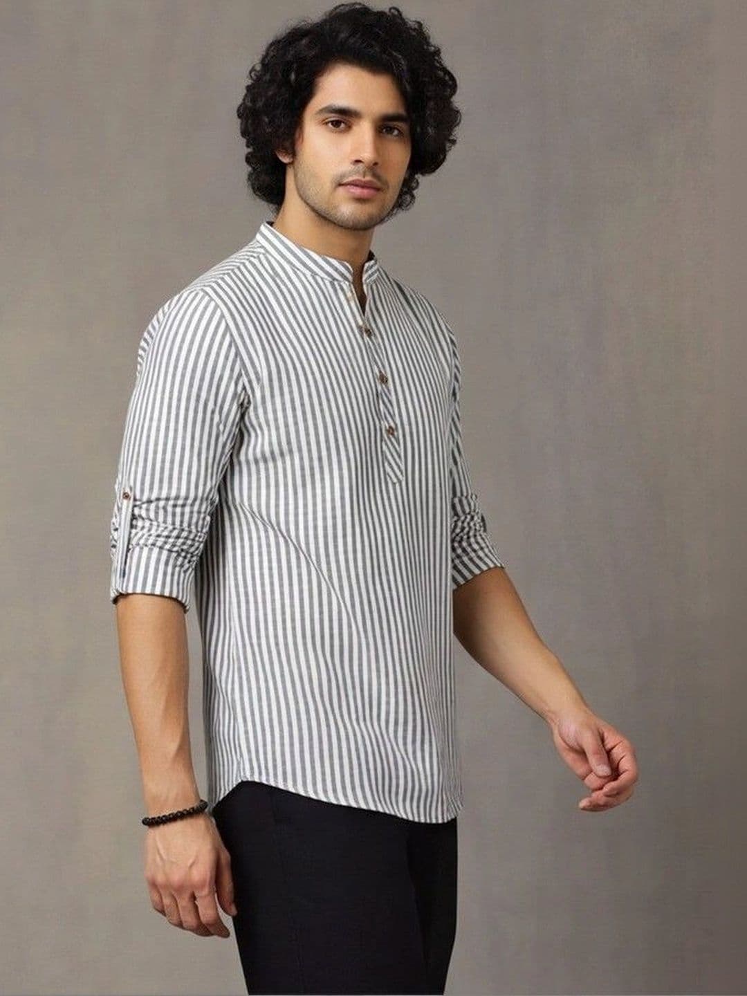Navibhu Woven Design Striped Cotton Handloom Mandarin Collar Short Kurta thumbnail 4