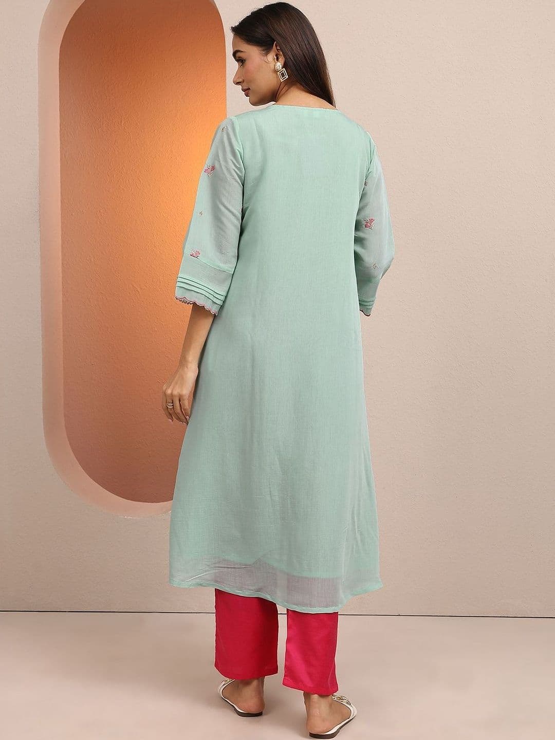 Libas Women Floral Embroidered V-Neck Thread Work Chanderi Cotton Straight Kurta thumbnail 6