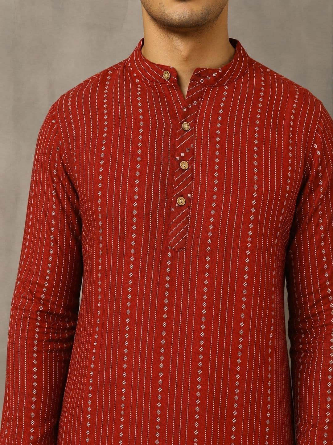 Navibhu Woven Design Abstract Cotton Handloom Mandarin Collar Short Kurta thumbnail 6