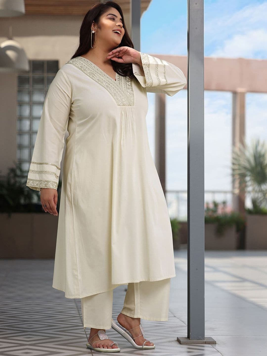 EXTRA LOVE BY LIBAS Plus Size Floral Yoke Design V-Neck A-Line Kurta & Palazzos thumbnail 5