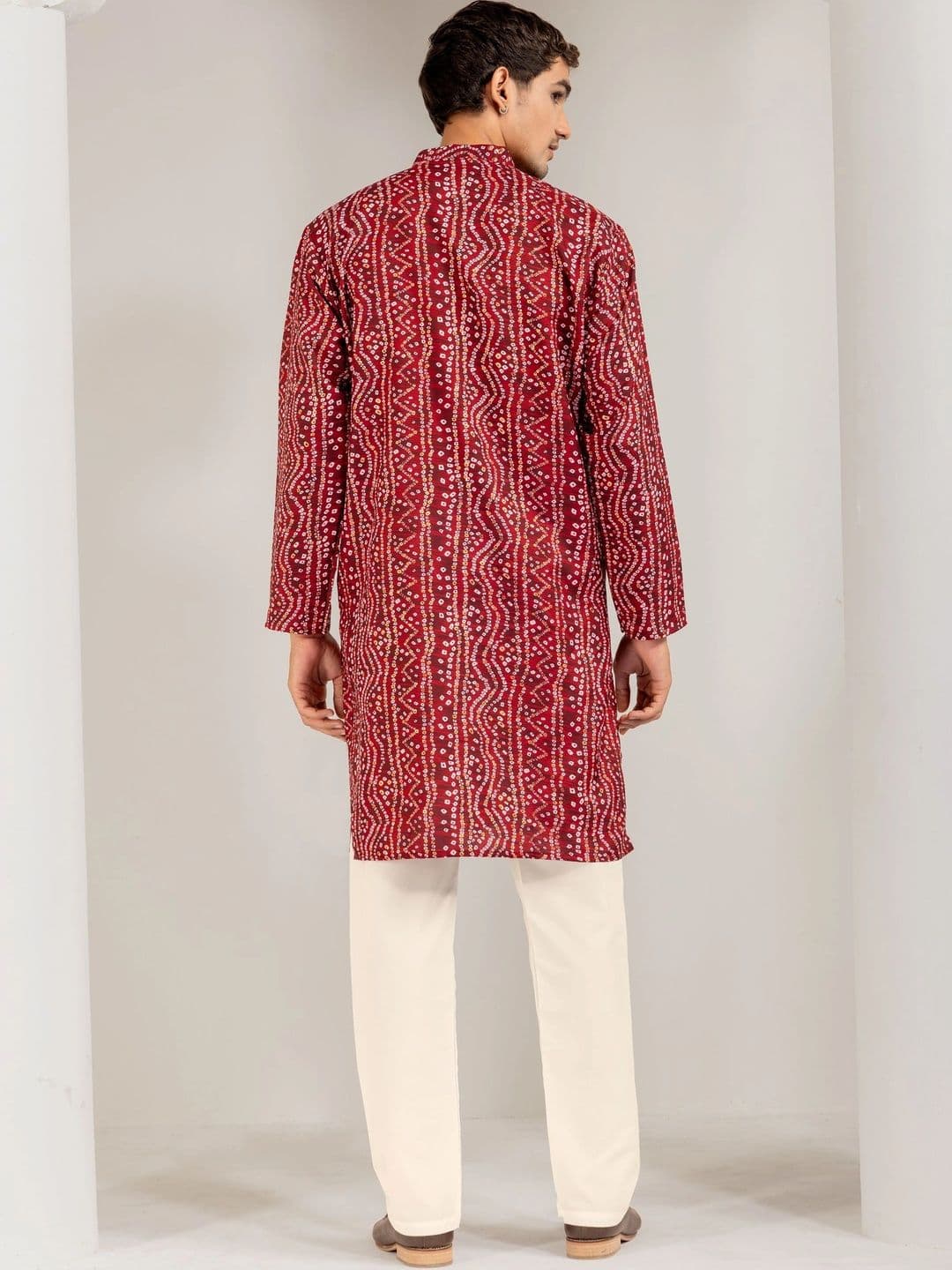 ADHIRAJAN Men Ethnic Motifs Printed Kurta thumbnail 2