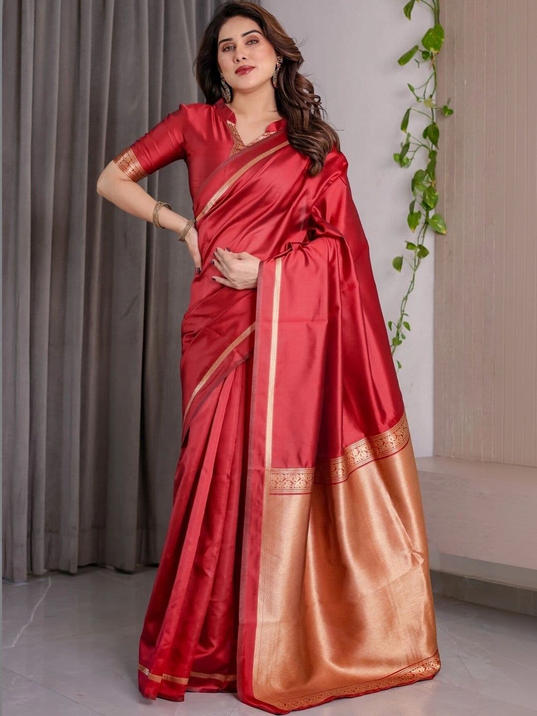 VS MALL Ethnic Motifs Zari Silk Cotton Banarasi Saree thumbnail 2