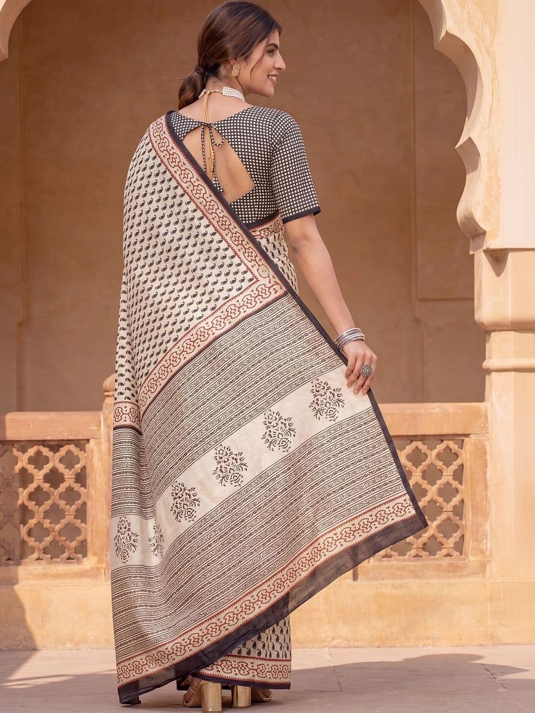 Anouk Bagh Art Silk Designer Block Print Saree thumbnail 2