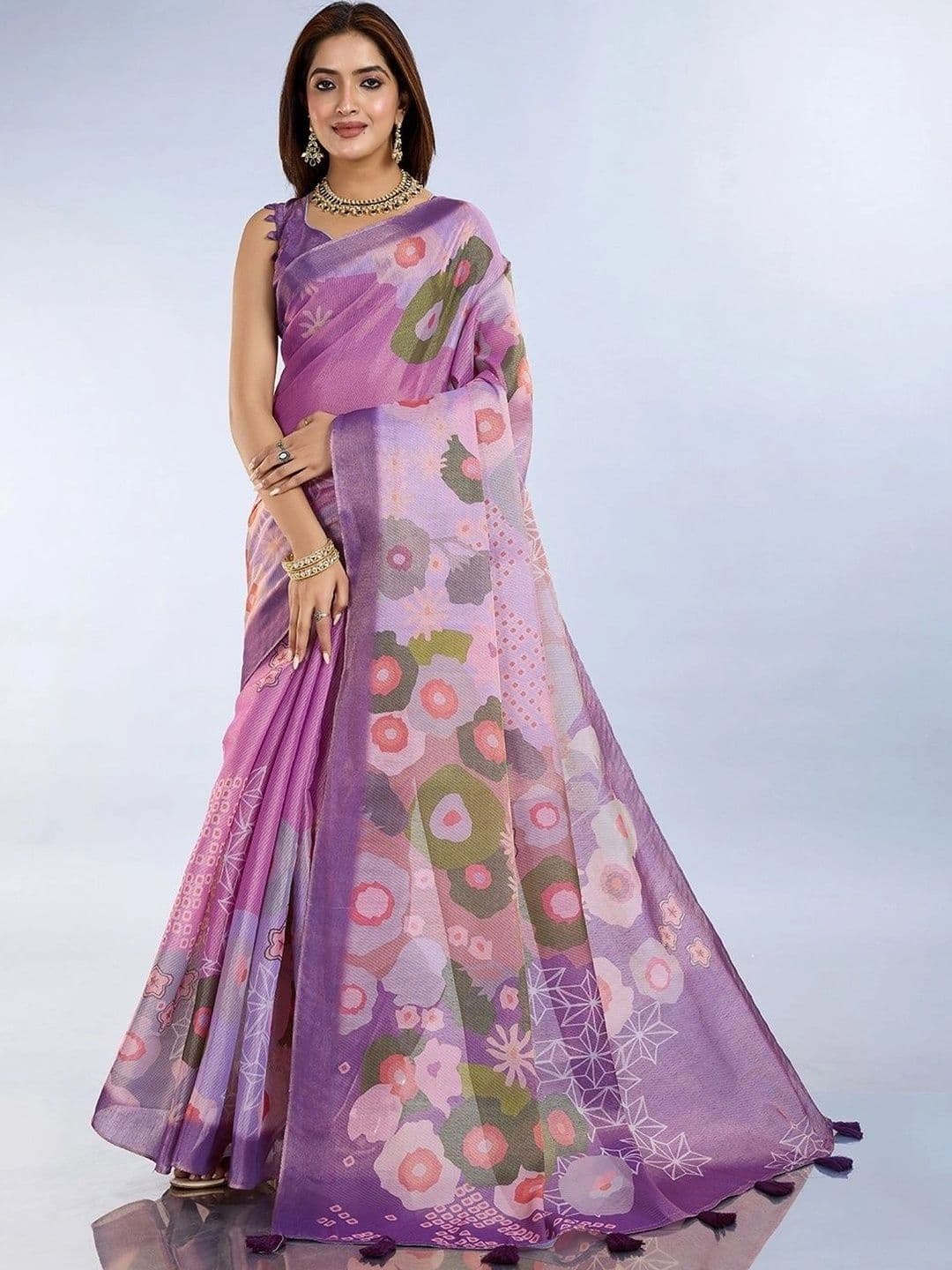 Kesarii Saree - view 1
