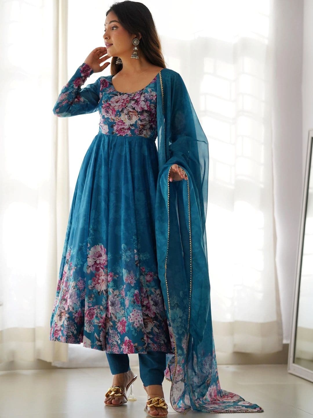 NORAFLEX Women Floral Printed Empire Kurta with Trousers & With Dupatta thumbnail 3