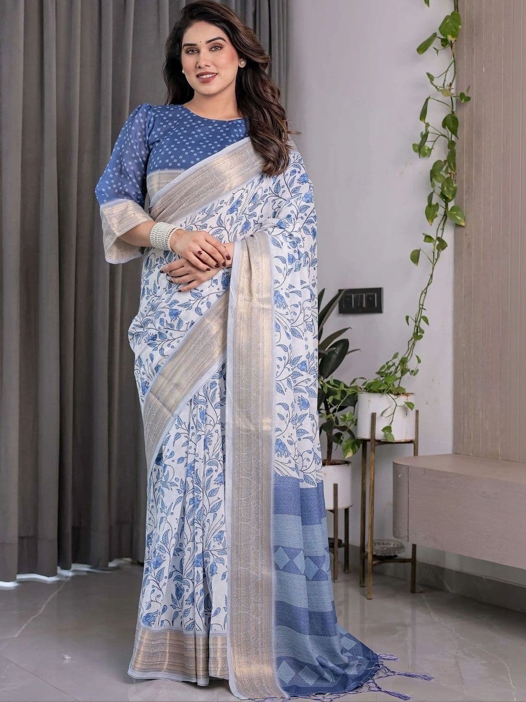 Moda Rapido Floral Art Silk Banarasi Saree thumbnail 4