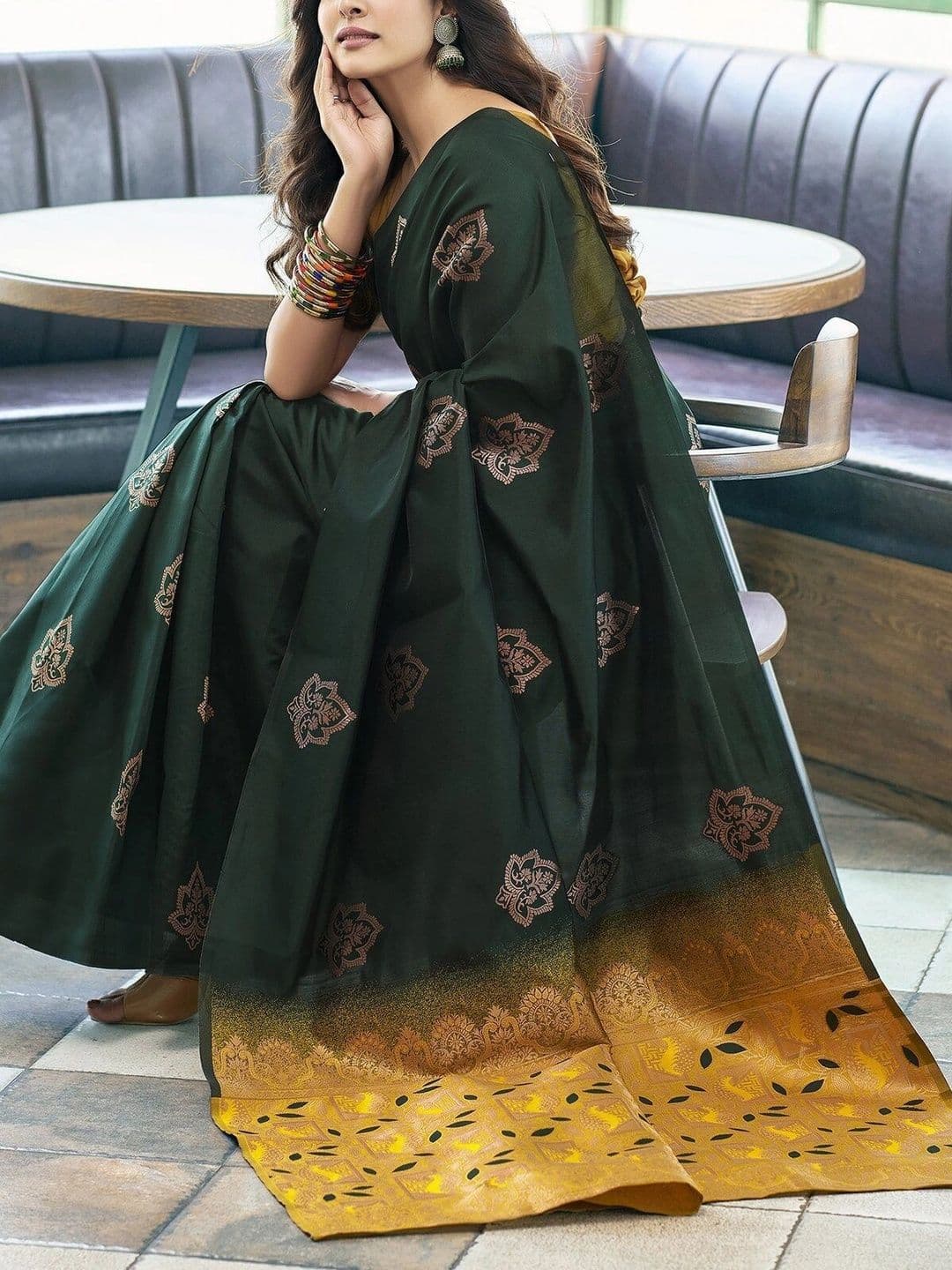 VS MALL Woven Design Zari Banarasi Saree thumbnail 4