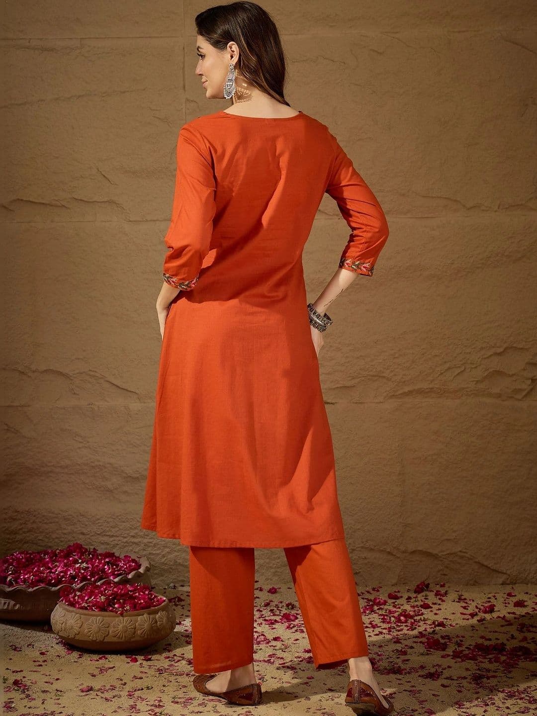 TRUVON FASHIONS Women Floral Embroidered Regular Thread Work Pure Cotton Kurta with Palazzos thumbnail 2