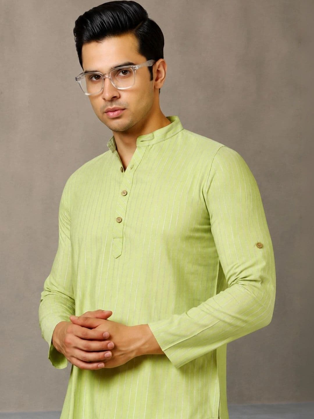 Navibhu Woven Design Solid Cotton Handloom Mandarin Collar Short Kurta thumbnail 7