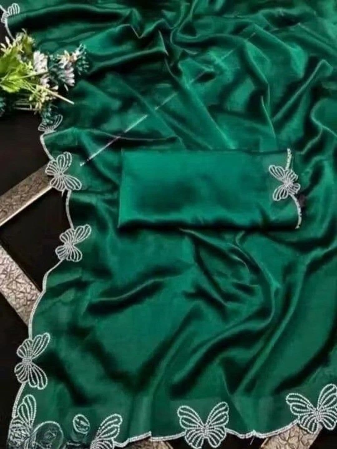 RENBRIZA Embellished Poly Georgette Saree thumbnail 3