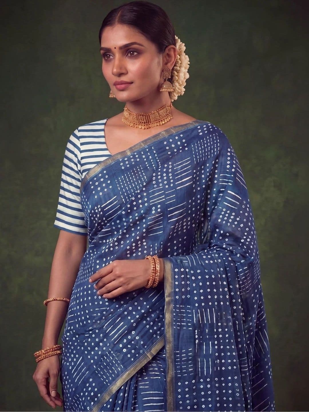 SAMANTHA Dabu Zari Silk Blend Saree thumbnail 3