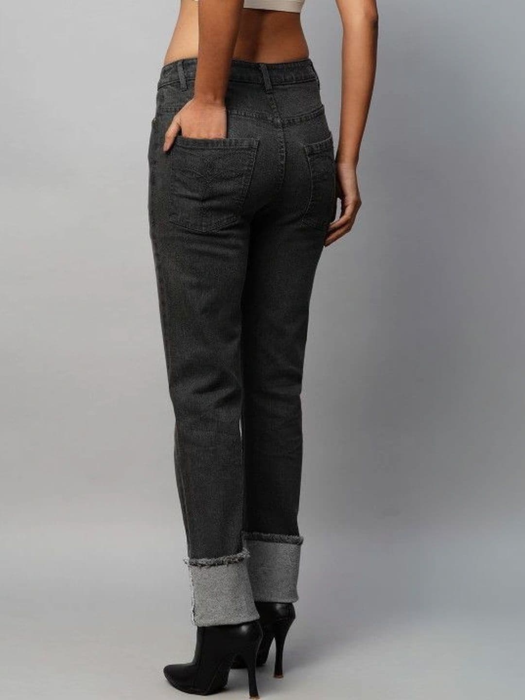 Chemistry Women Straight Fit Mid-Rise Cuffed Hem Stretchable Jeans thumbnail 6