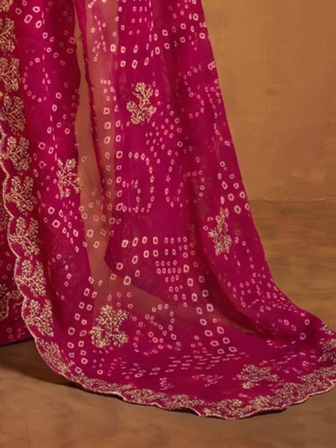 DRIP CHOWK Bandhani Embroidered Pure Georgette Fusion Bandhani Saree thumbnail 6