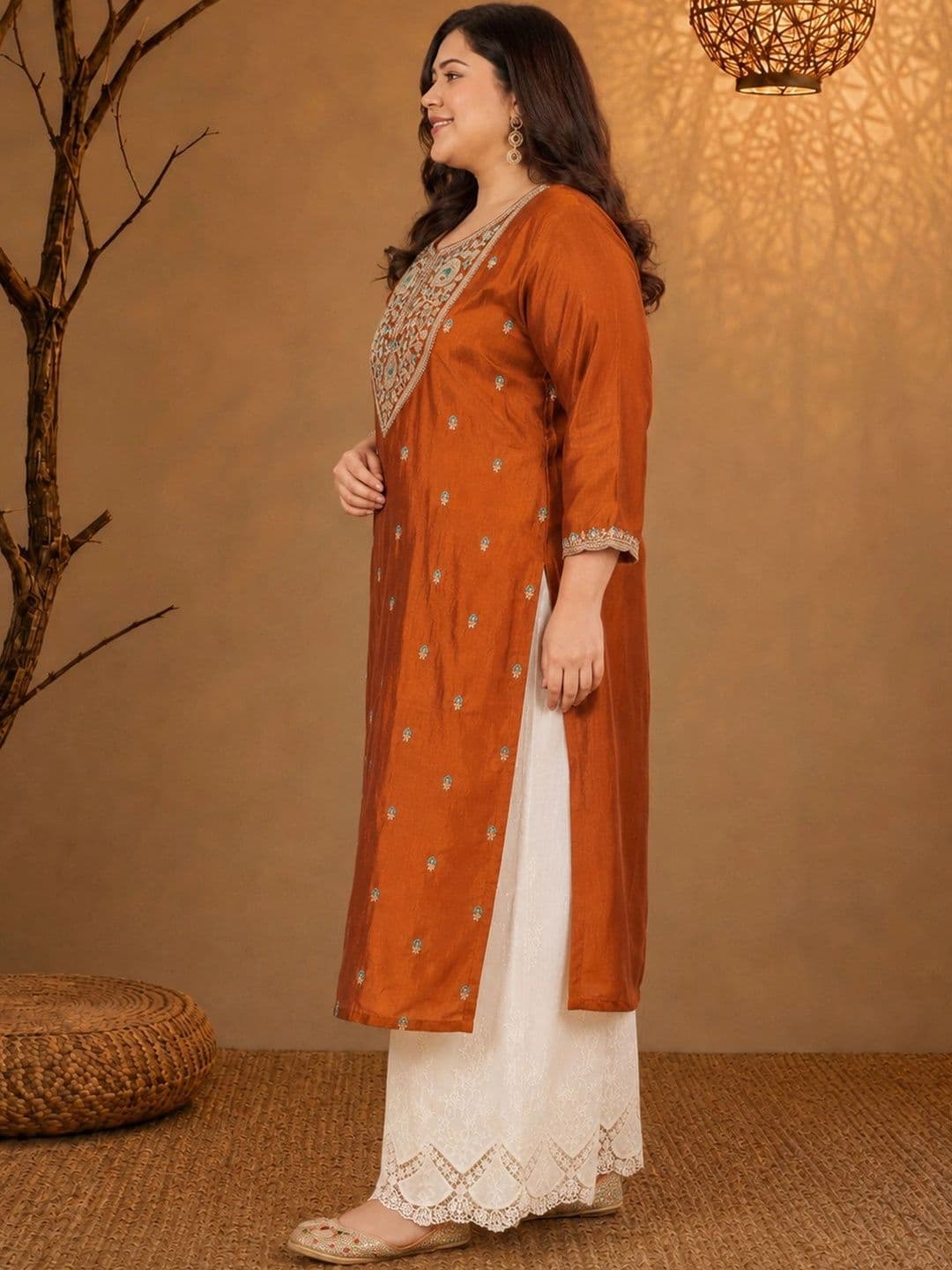 FULL BLOOM Women Embroidered Thread Work Kurta thumbnail 5