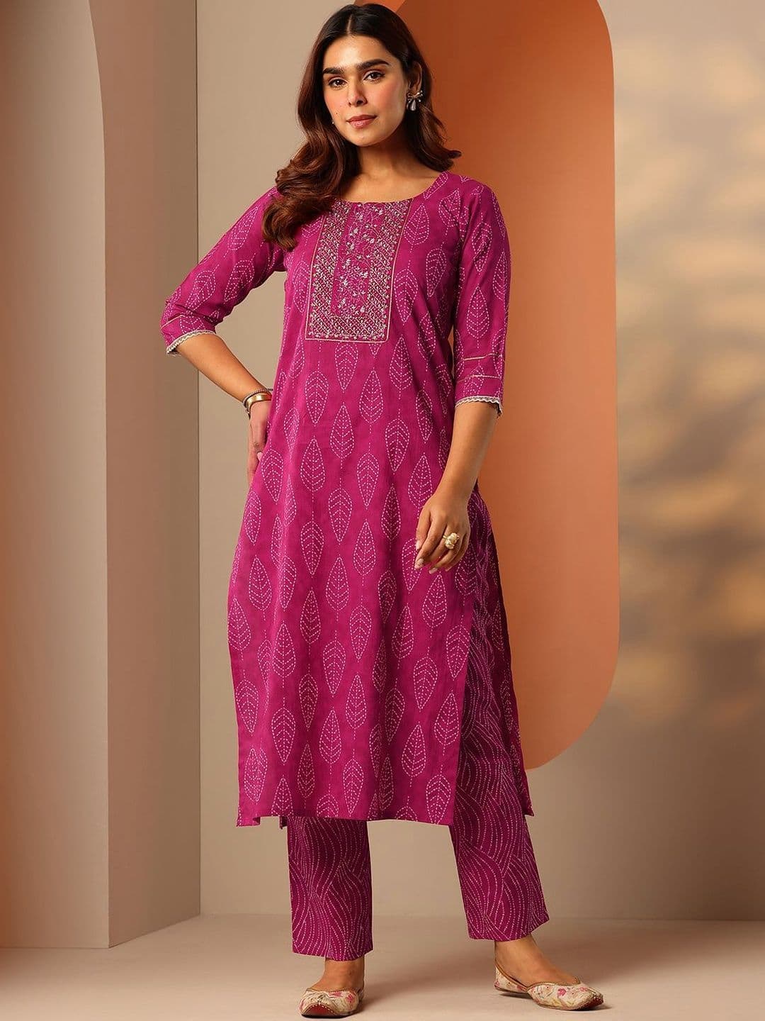 Libas Women Ethnic Motifs Printed Regular Kurta with Trousers thumbnail 7