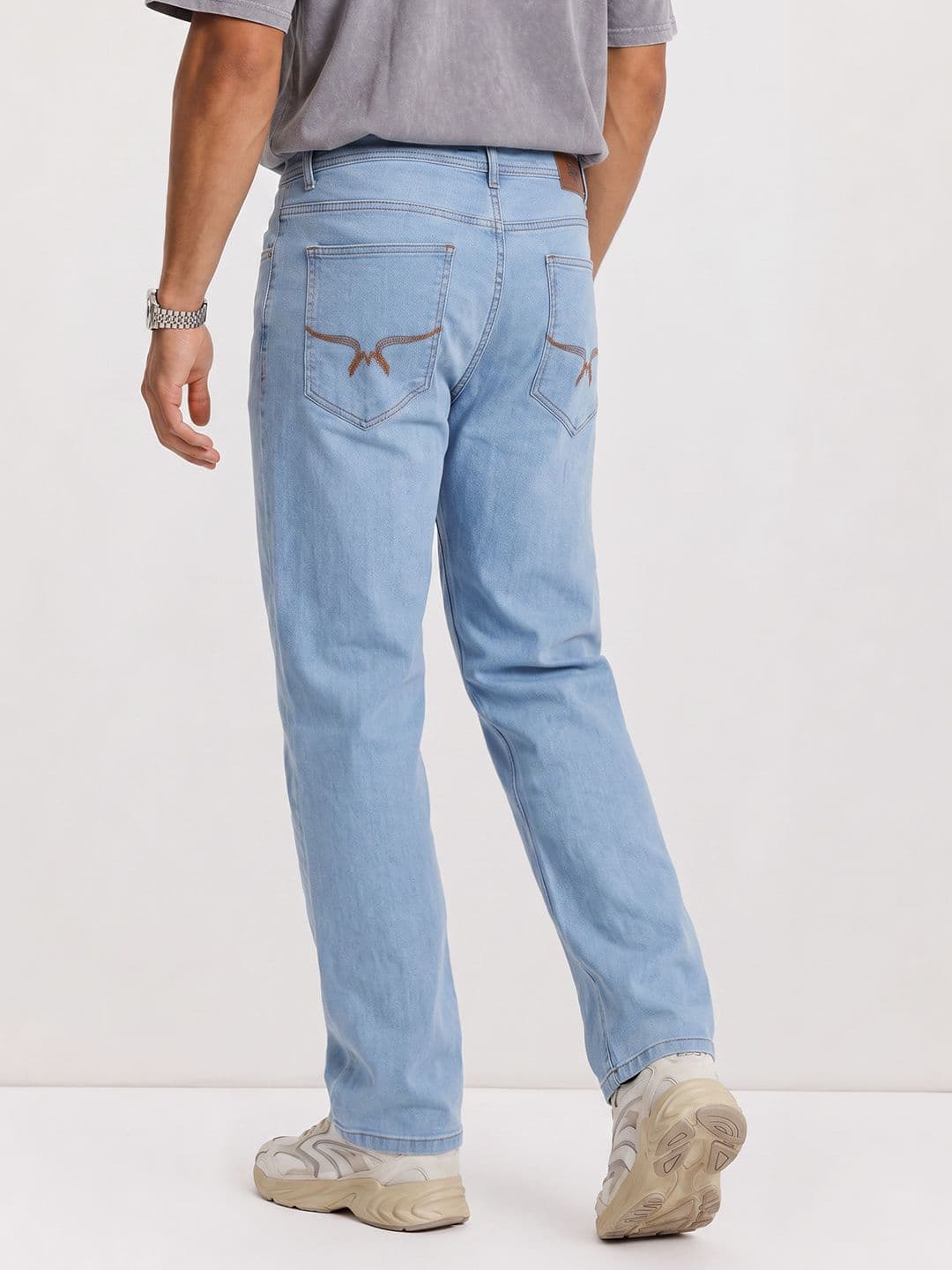 The Roadster Life Co. Men Relaxed Fit Light Shade Jeans thumbnail 3