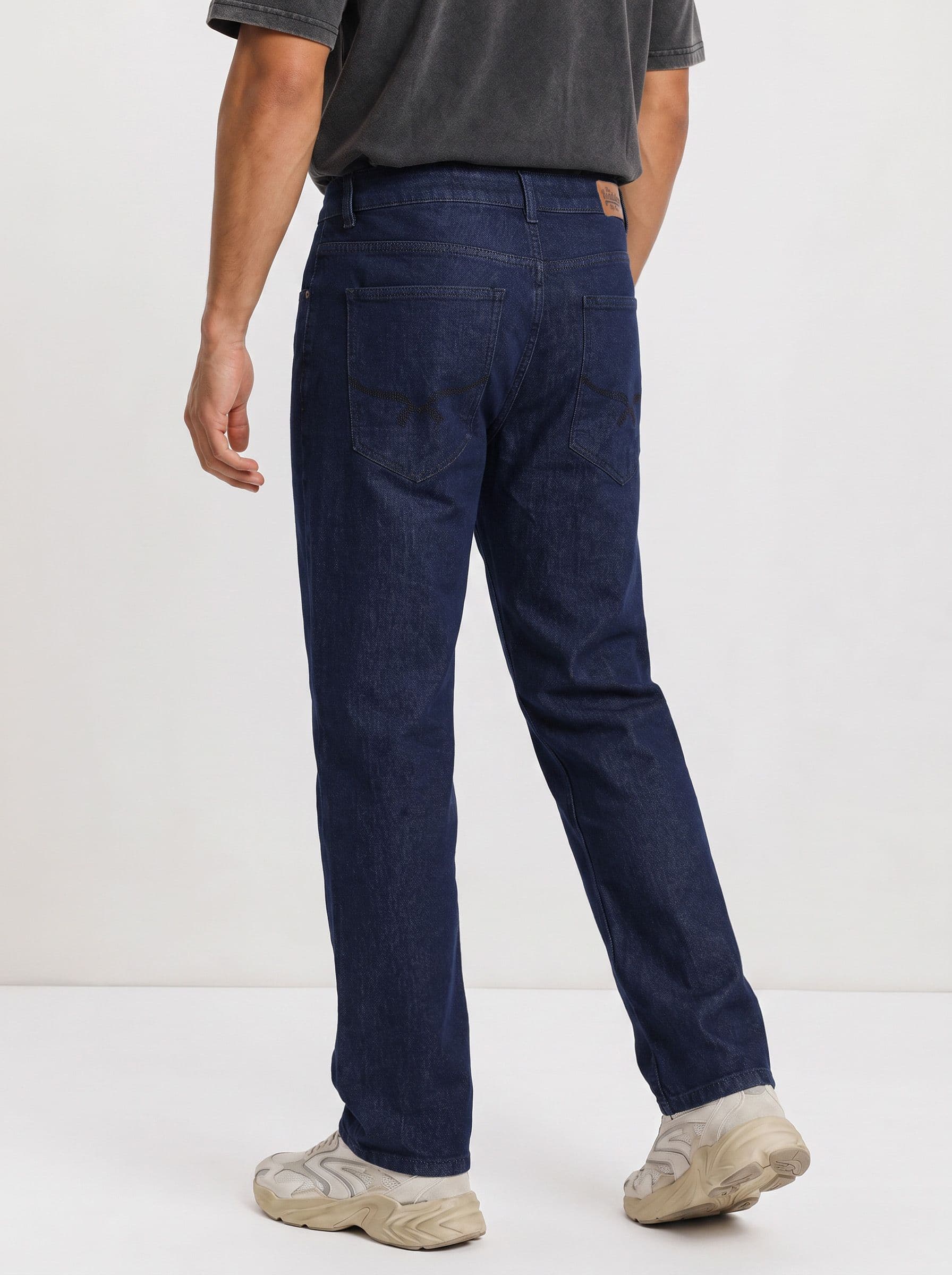 The Roadster Life Co. Men Straight Fit Stretchable Jeans thumbnail 3