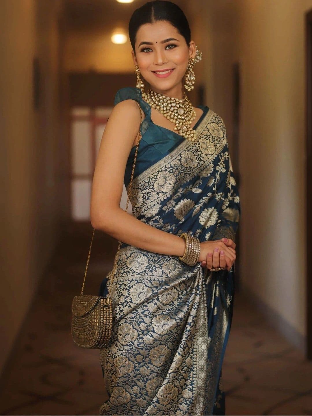 VS MALL Ethnic Motifs Zari Banarasi Saree thumbnail 2
