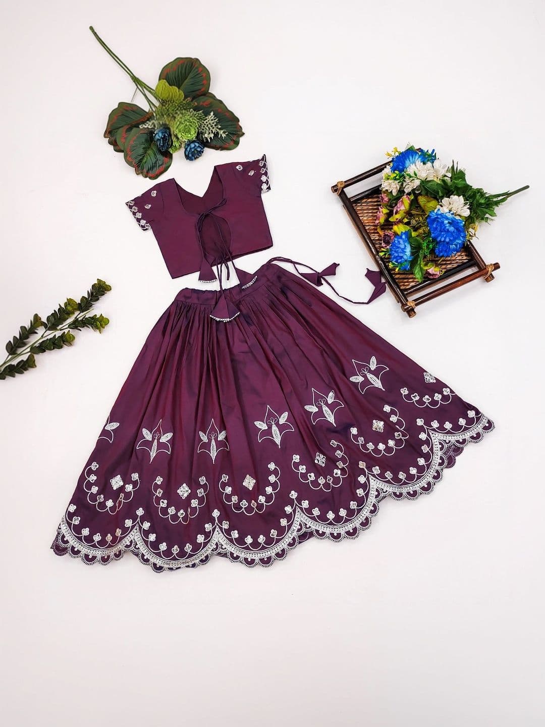 Sangria Girls Embroidered Thread Work Ready to Wear Lehenga & thumbnail 4