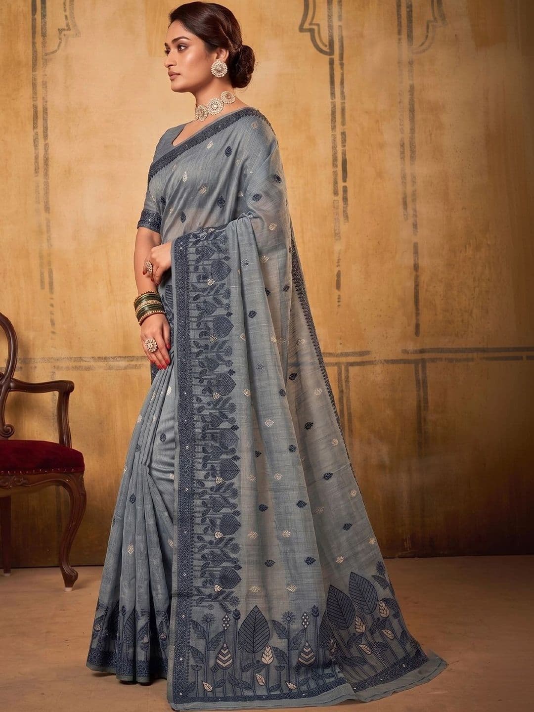 Dhaaga Ghar Floral Embroidered Designer Saree thumbnail 2