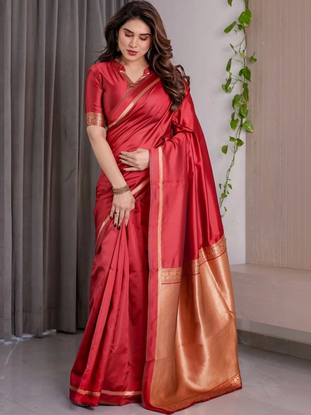 VS MALL Ethnic Motifs Zari Silk Cotton Banarasi Saree thumbnail 6