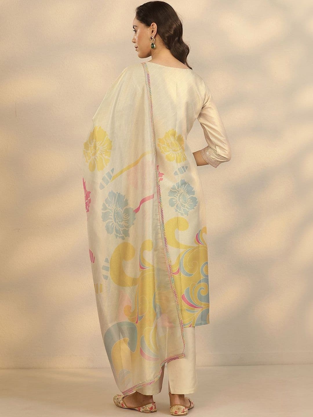 Libas Women Floral Printed Regular Thread Work Kurta with Trousers & With Dupatta thumbnail 2