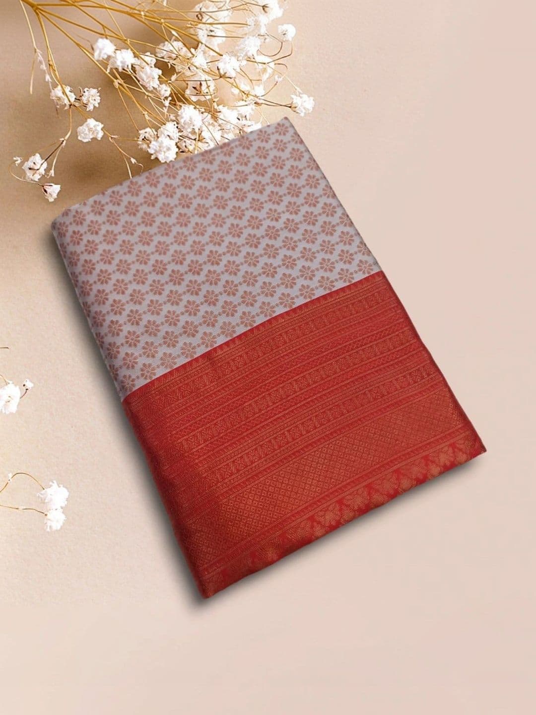 Milvia Woven Design Zari Silk Blend Designer Kanjeevaram Saree thumbnail 3