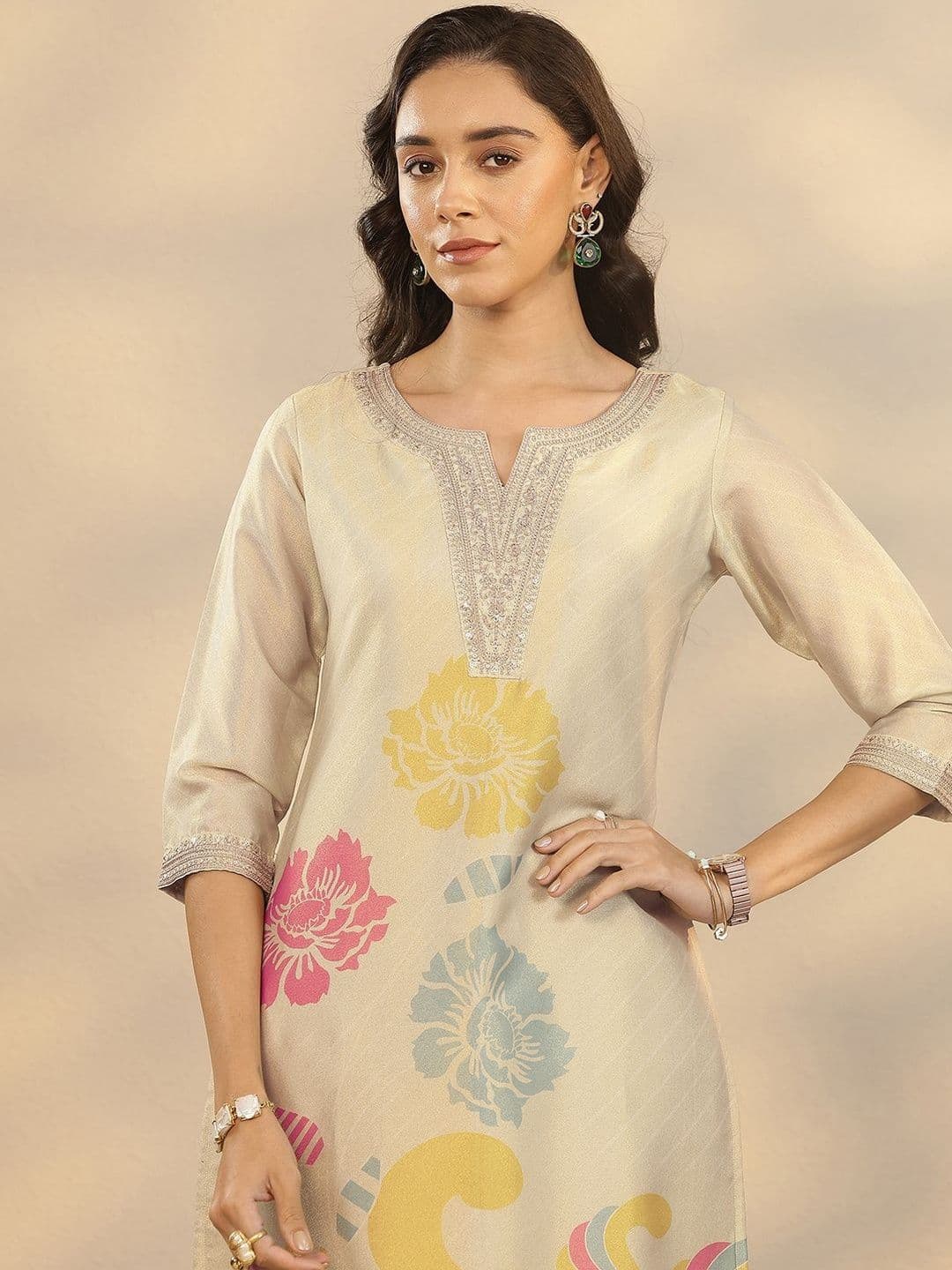 Libas Women Floral Printed Regular Thread Work Kurta with Trousers & With Dupatta thumbnail 4