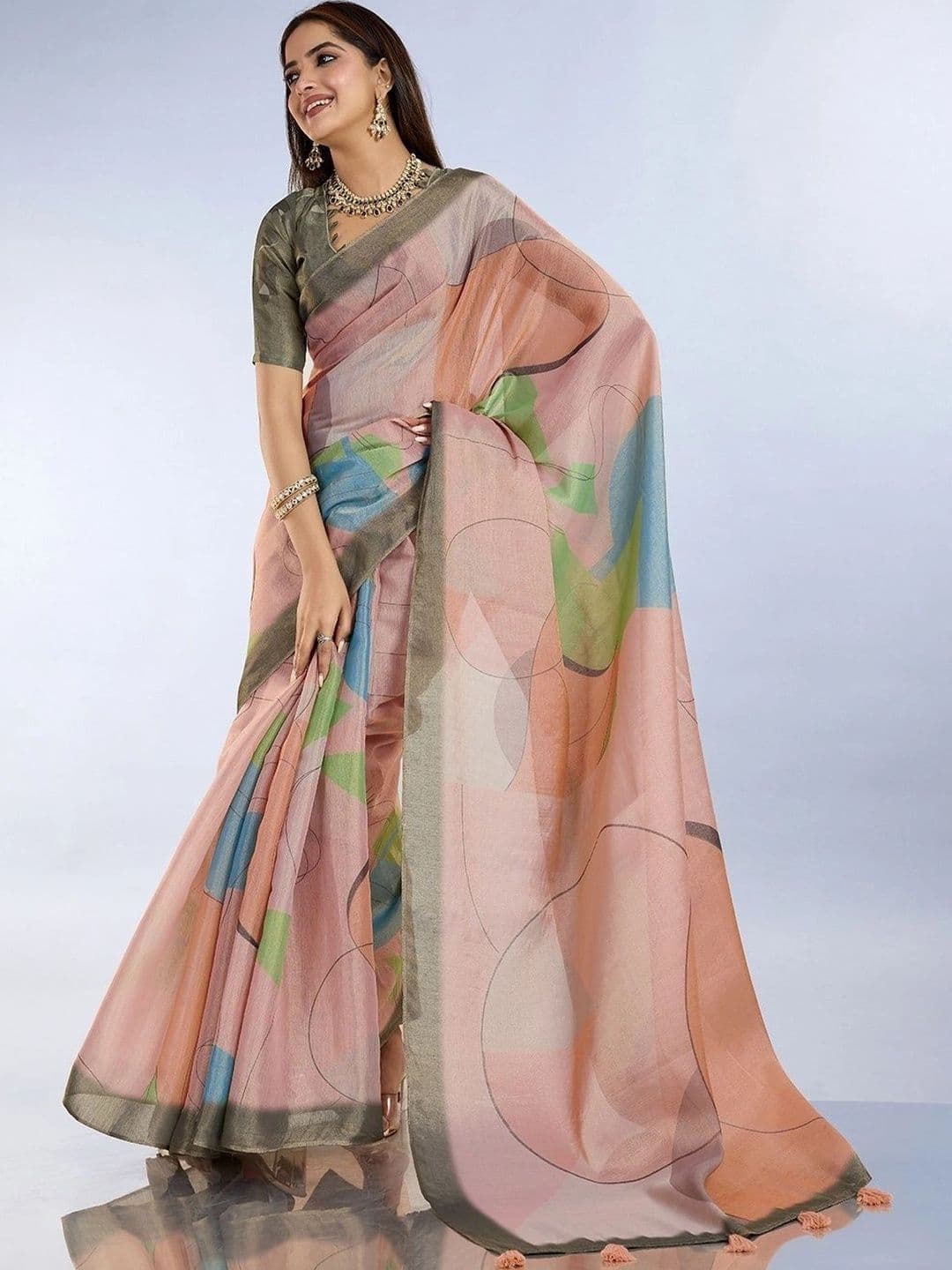 Kesarii Saree thumbnail 2