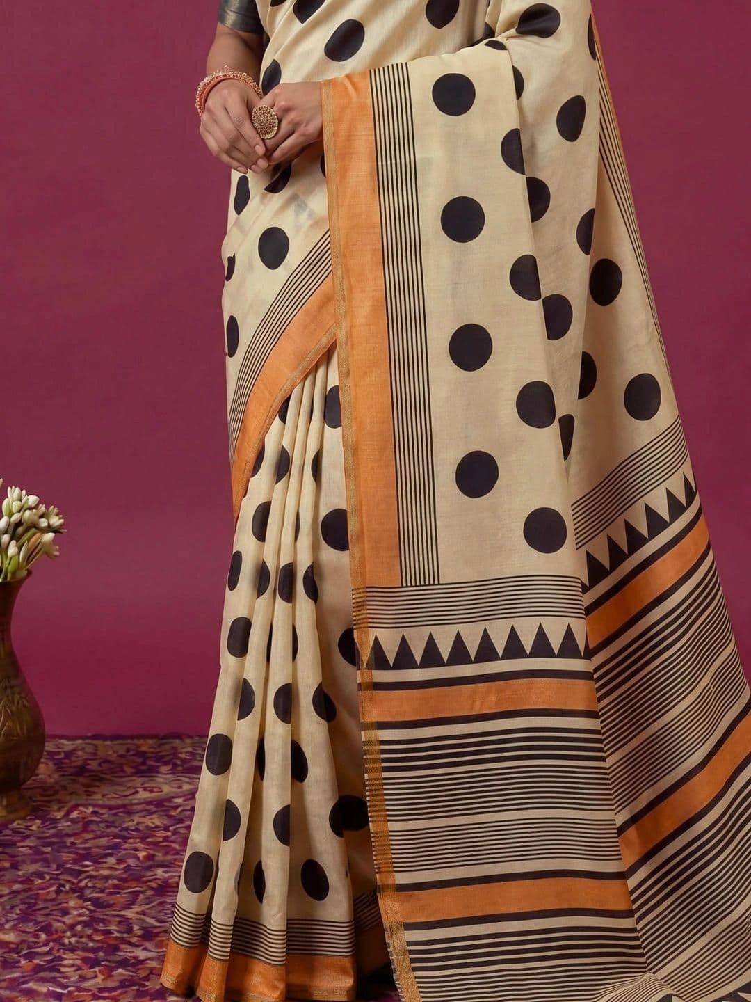 SAMANTHA Striped Zari Silk Blend Saree thumbnail 7