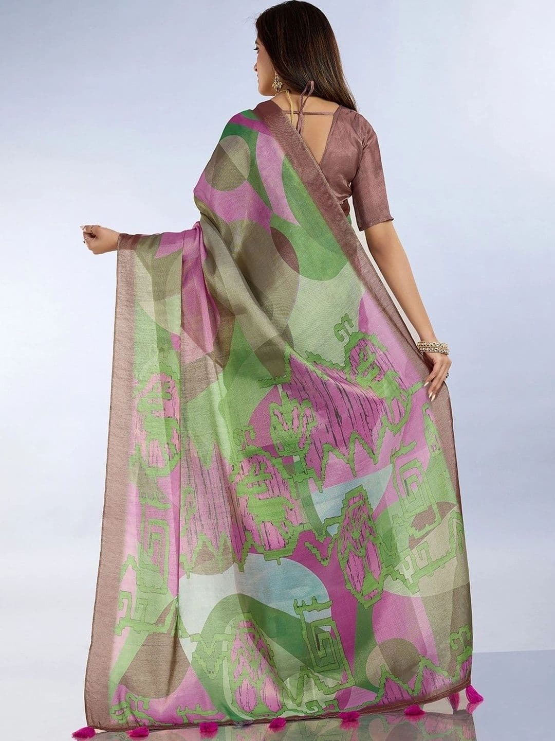 Kesarii Saree thumbnail 4