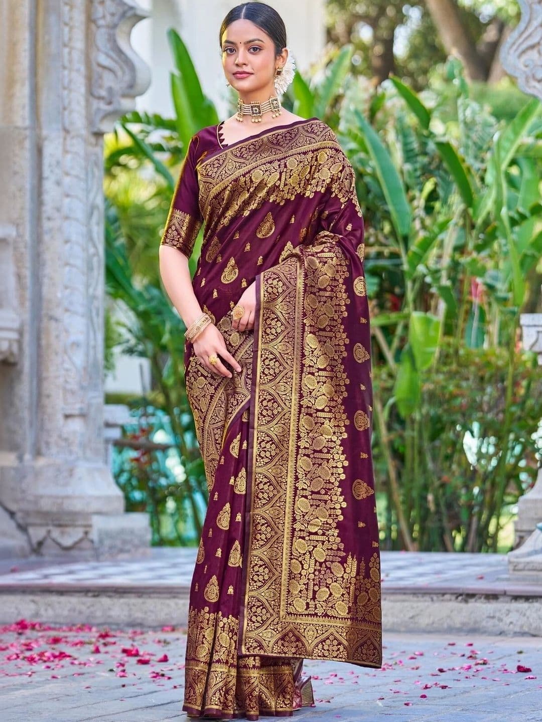 VS MALL Ethnic Motifs Zari Banarasi Saree thumbnail 4