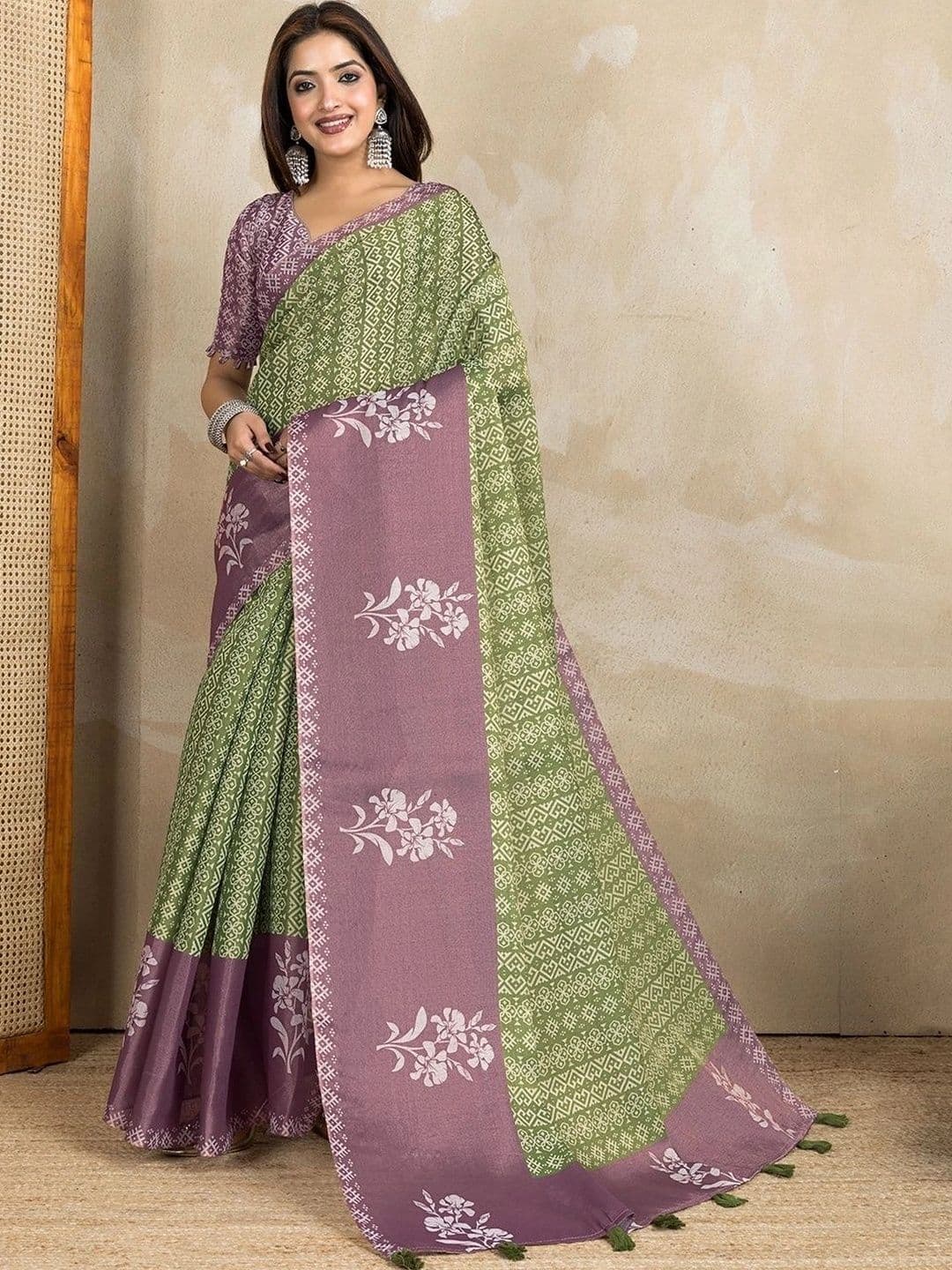 Kesarii Floral Saree - view 1