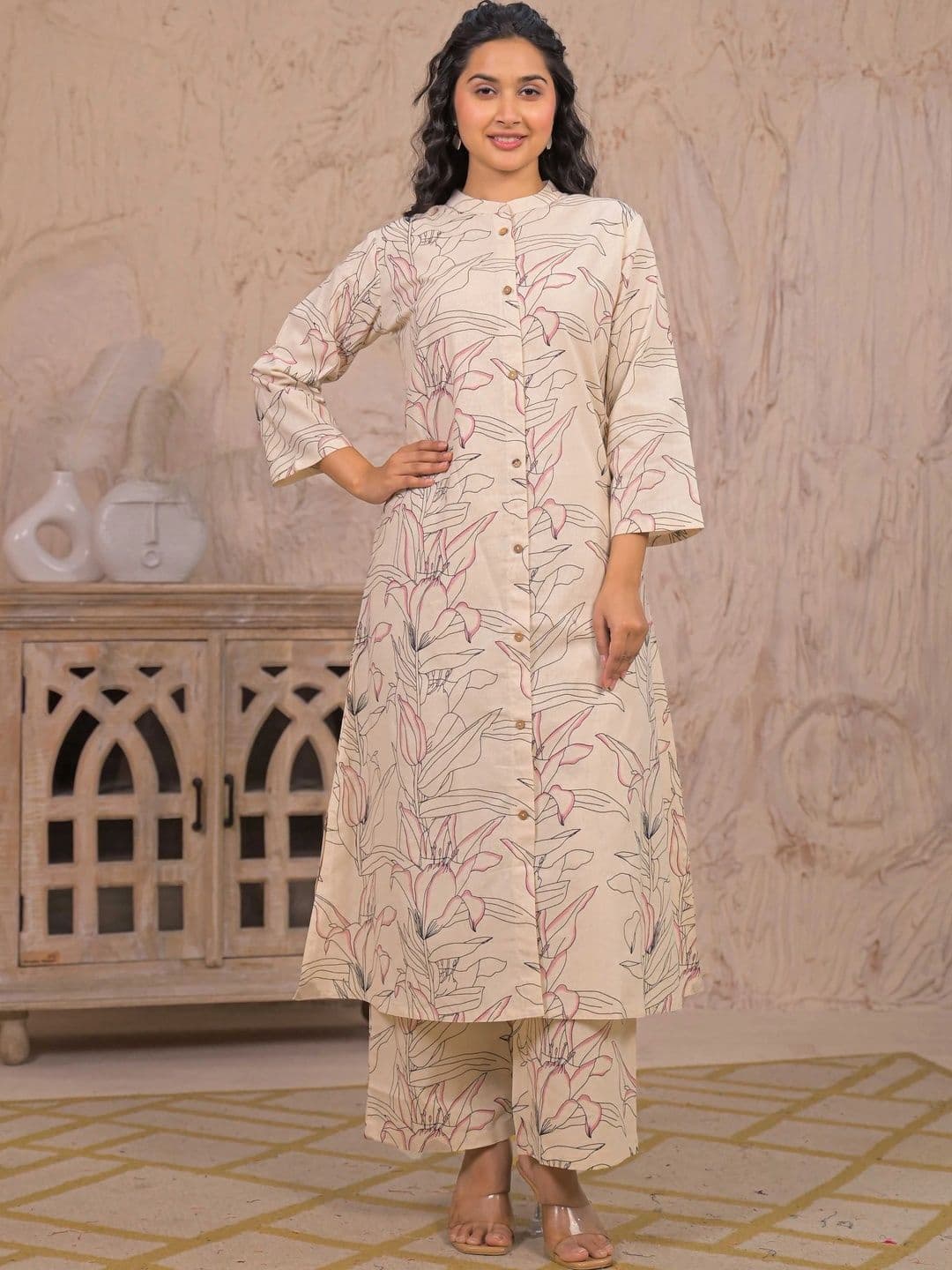 SAANWRI Women Floral Printed Floral Kurta thumbnail 5