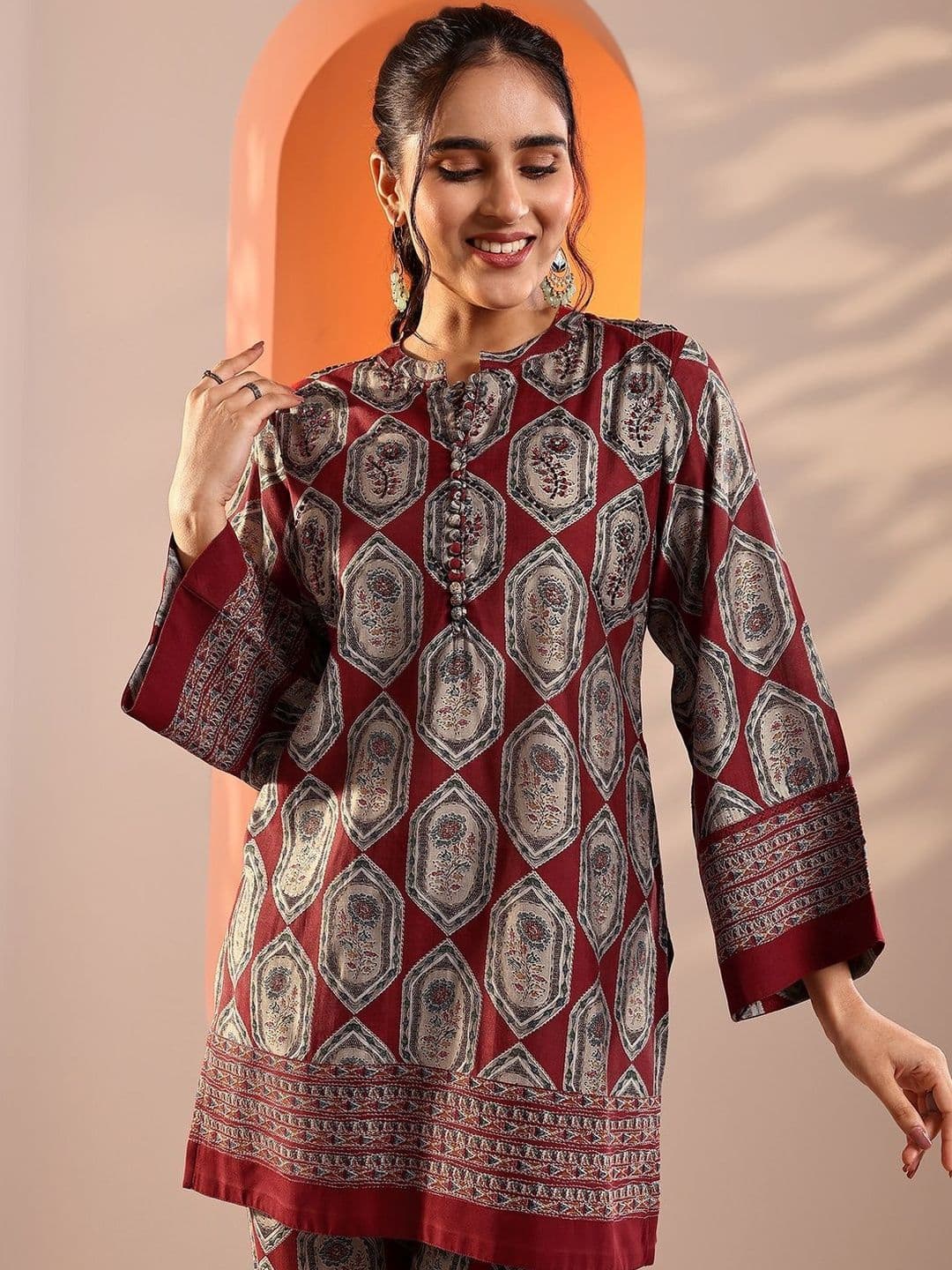 Libas Women Printed Regular Kurta with Trousers & With Dupatta thumbnail 6