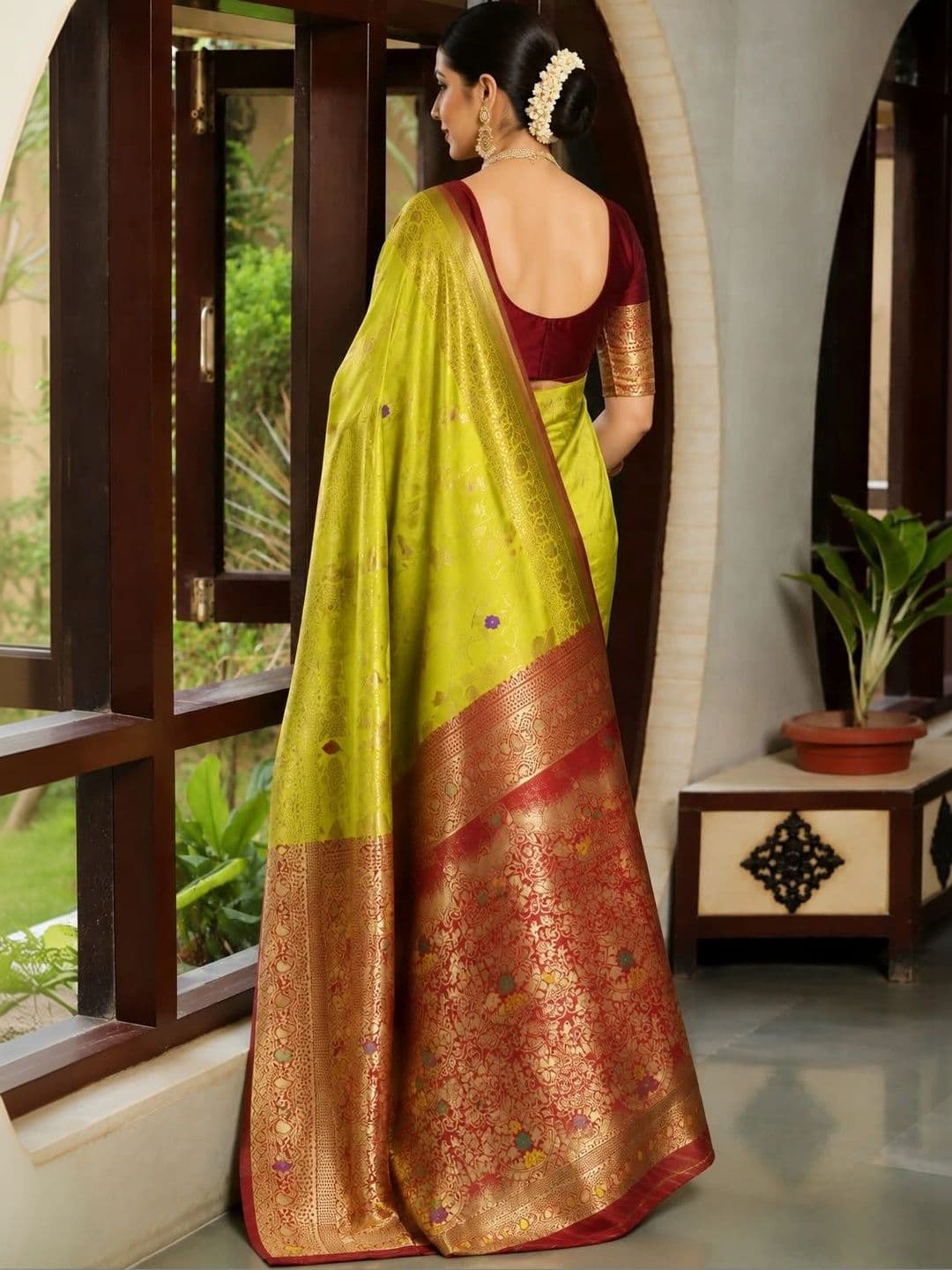 Moda Rapido Floral Zari Art Silk Designer Banarasi Saree thumbnail 2