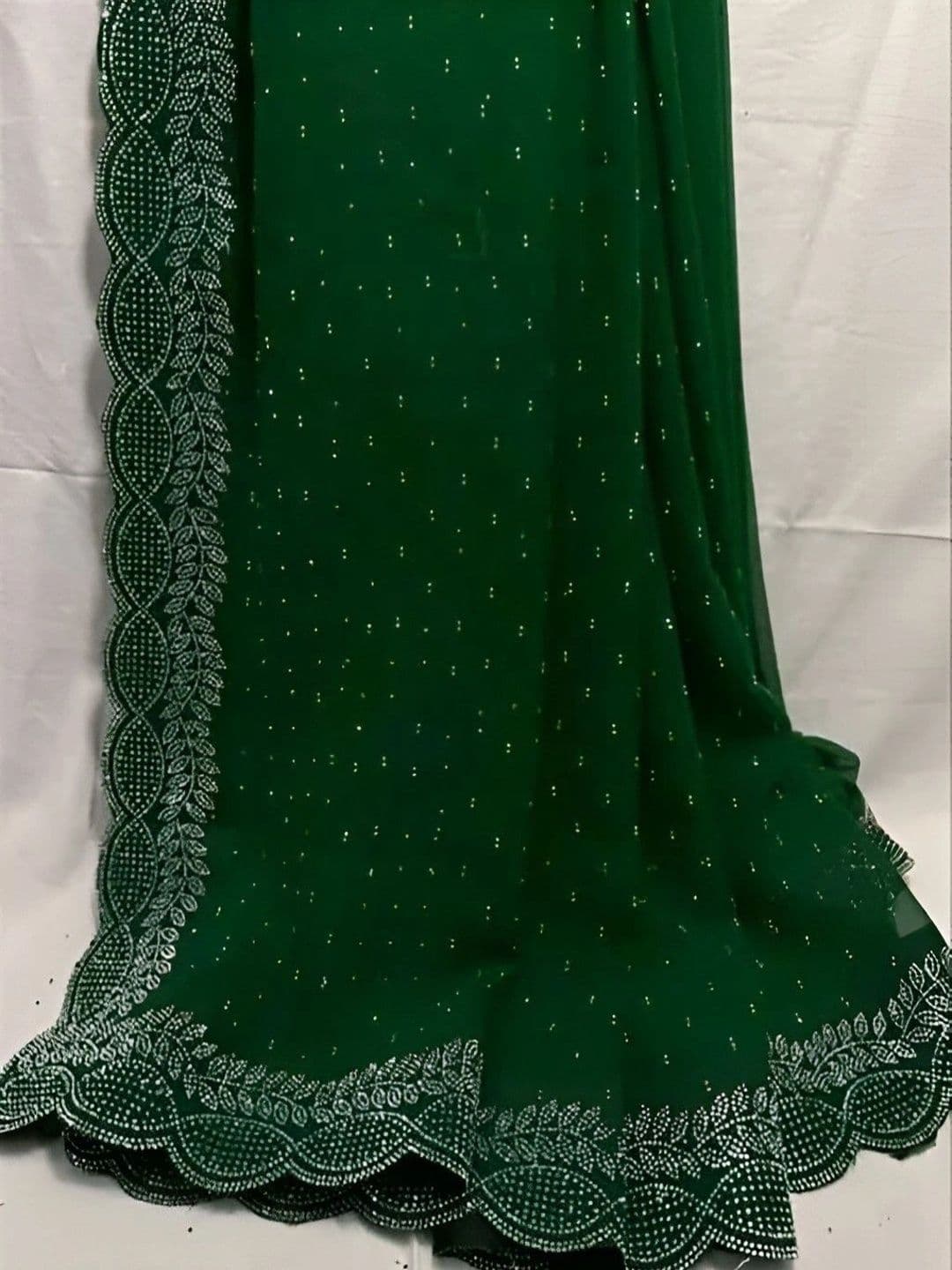 RENBRIZA Embroidered Poly Georgette Saree thumbnail 2