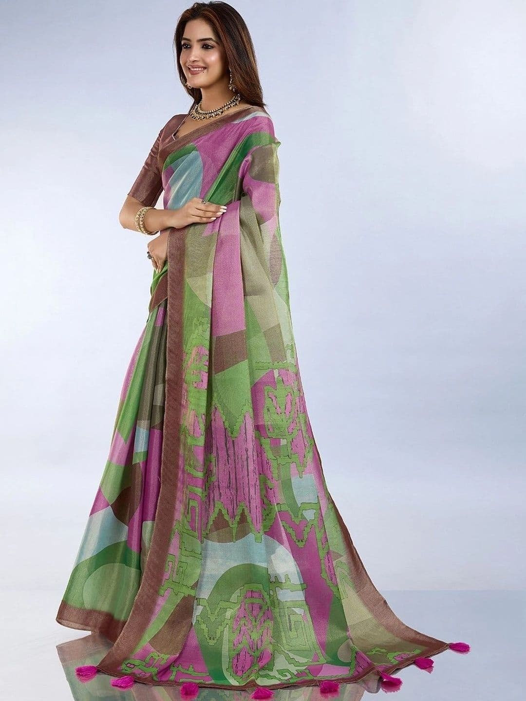 Kesarii Saree thumbnail 2