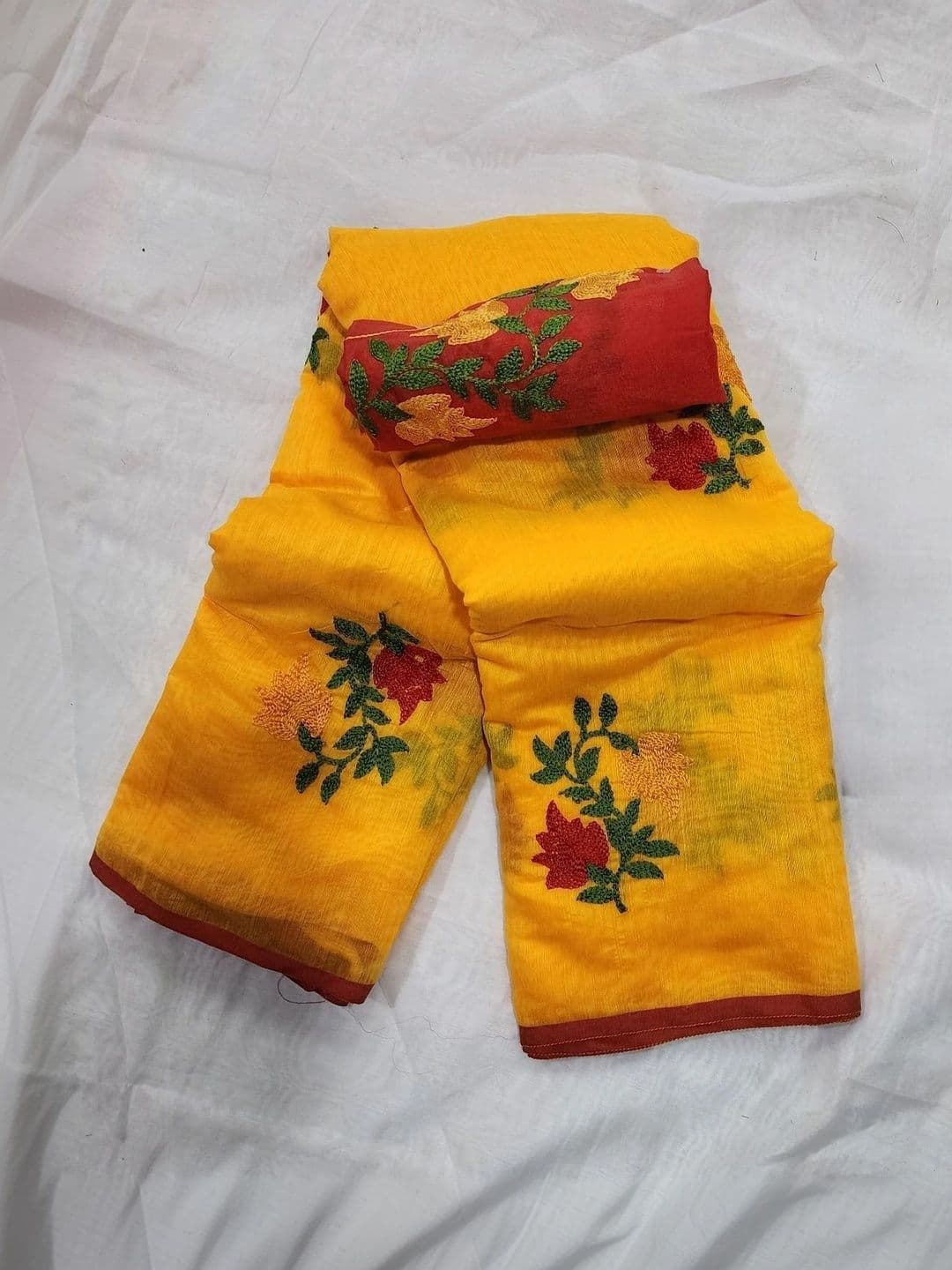 RENBRIZA Floral Art Silk Saree thumbnail 2