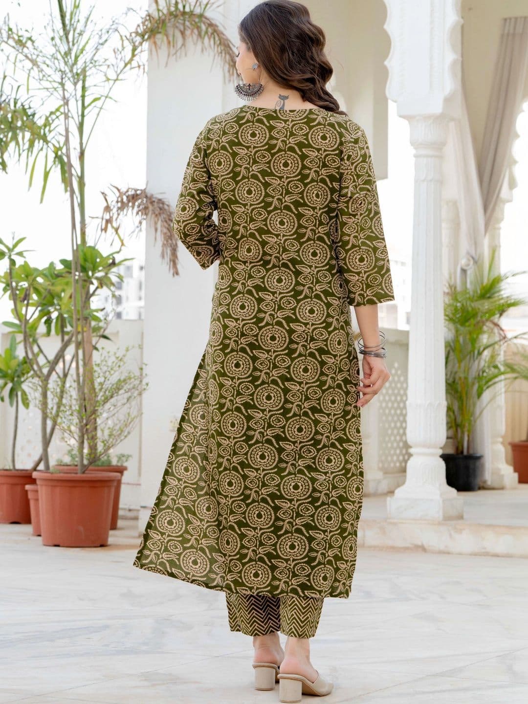 Rangnavi Women Ethnic Motifs Printed Regular Mirror Work Pure Cotton Kurta with Trousers & With Dupatta thumbnail 5