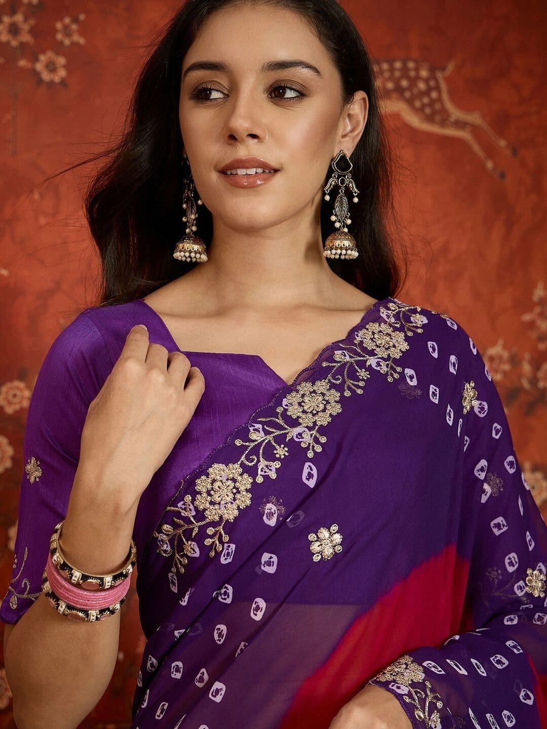 KALINI Bandhani Embroidered Pure Georgette Fusion Bandhani Saree thumbnail 2