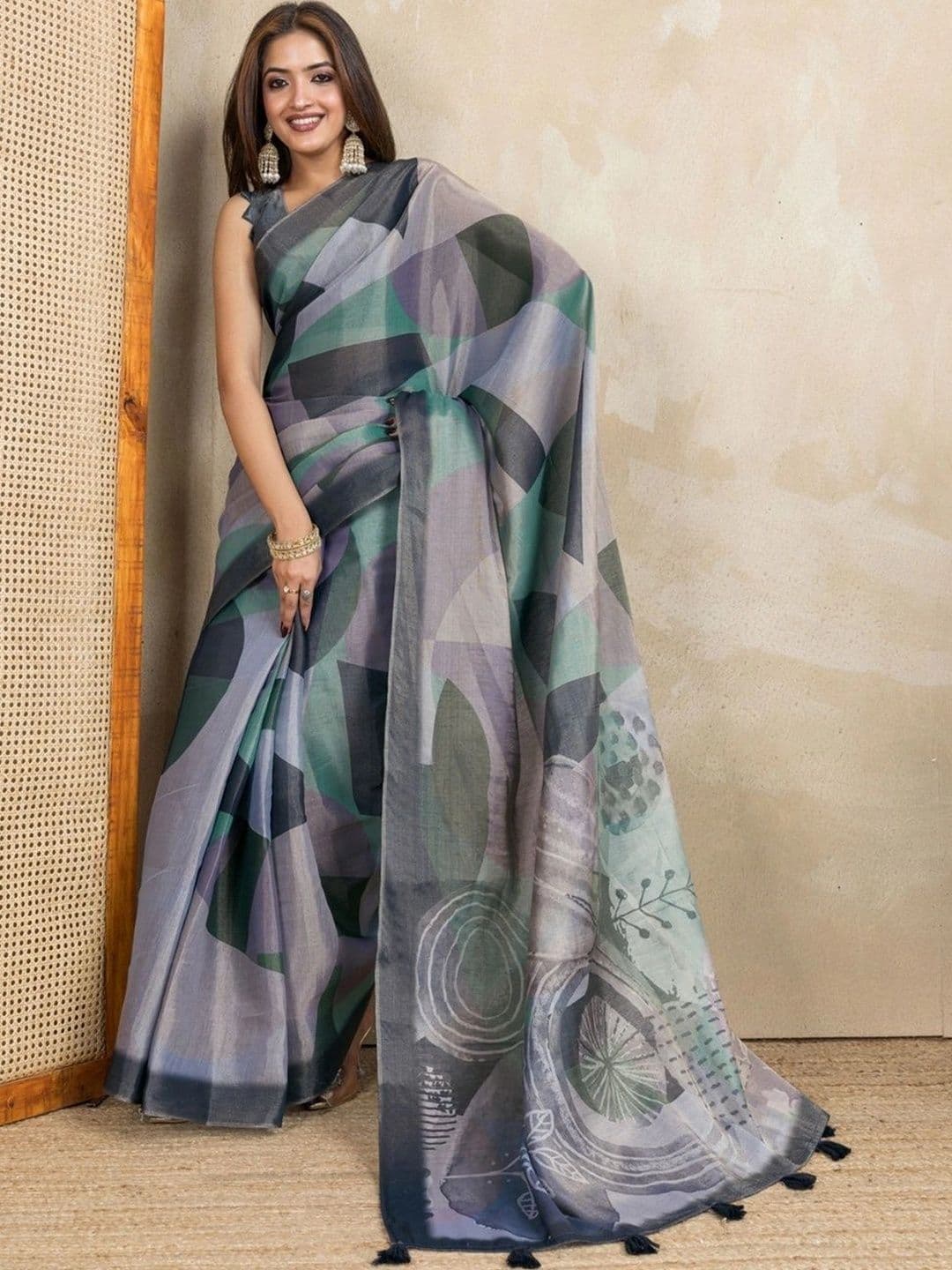 Kesarii Saree thumbnail 7
