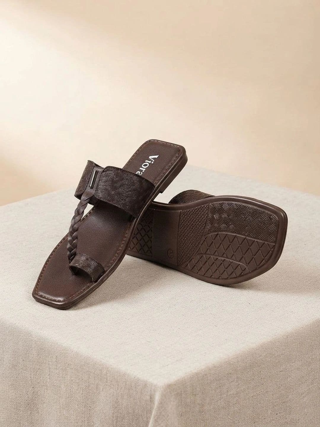 Viora Men Thong Flip-Flops thumbnail 6