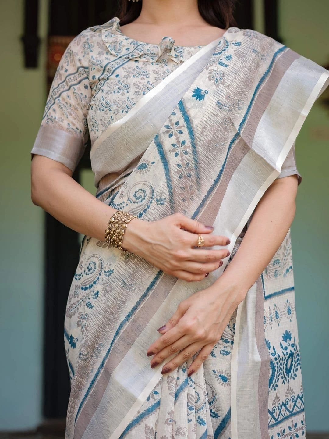 Moda Rapido Floral Art Silk Banarasi Saree thumbnail 3