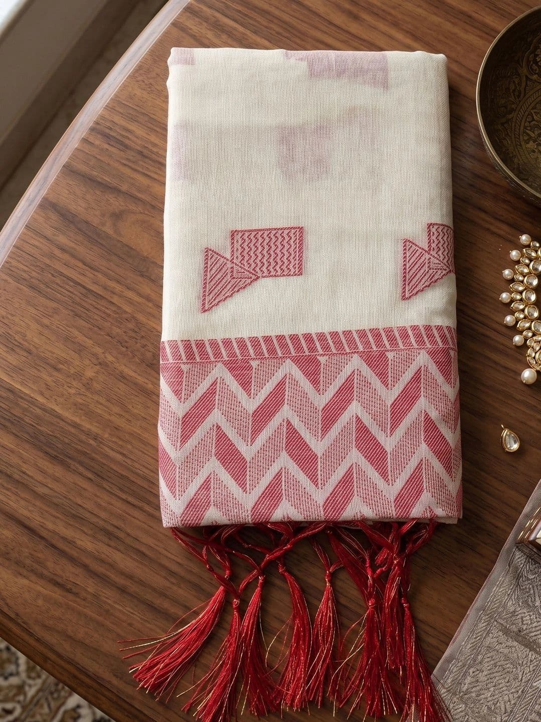 Dhaaga Ghar Woven Design Linen Blend Designer Saree thumbnail 3