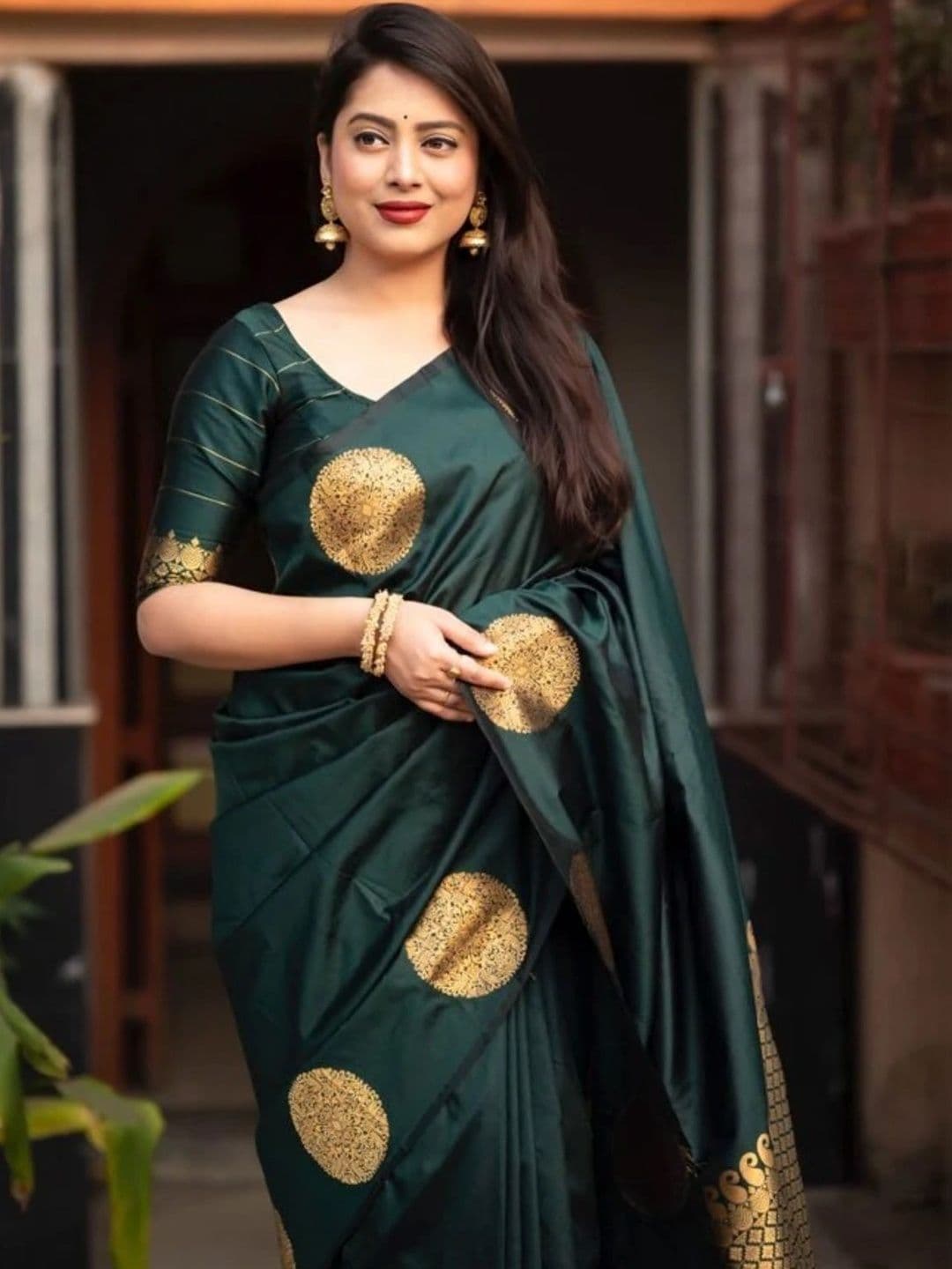 VS MALL Ethnic Motifs Zari Banarasi Saree thumbnail 3