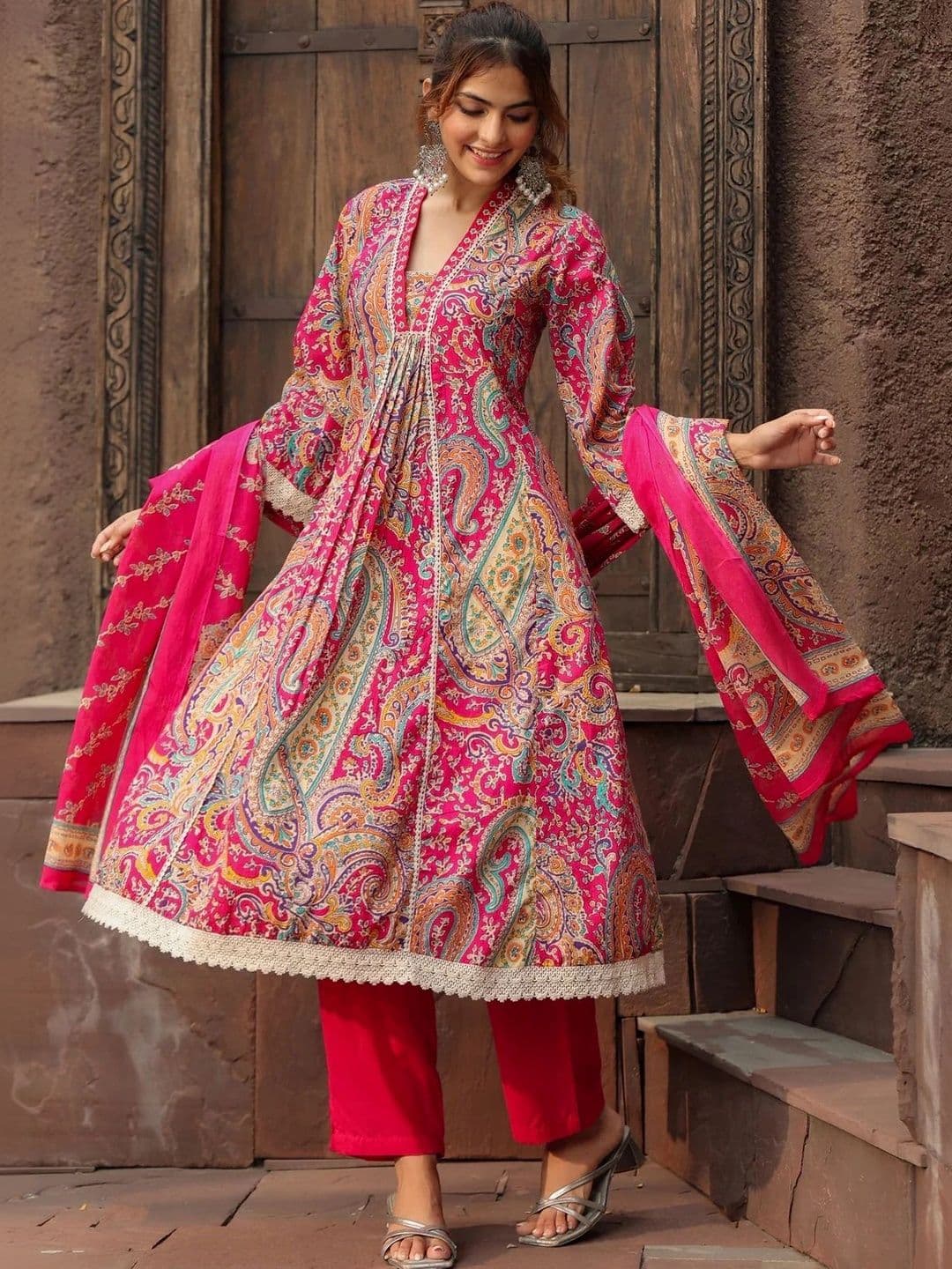 Viharini Women Paisley Printed Empire Kurta with Palazzos & With Dupatta thumbnail 5