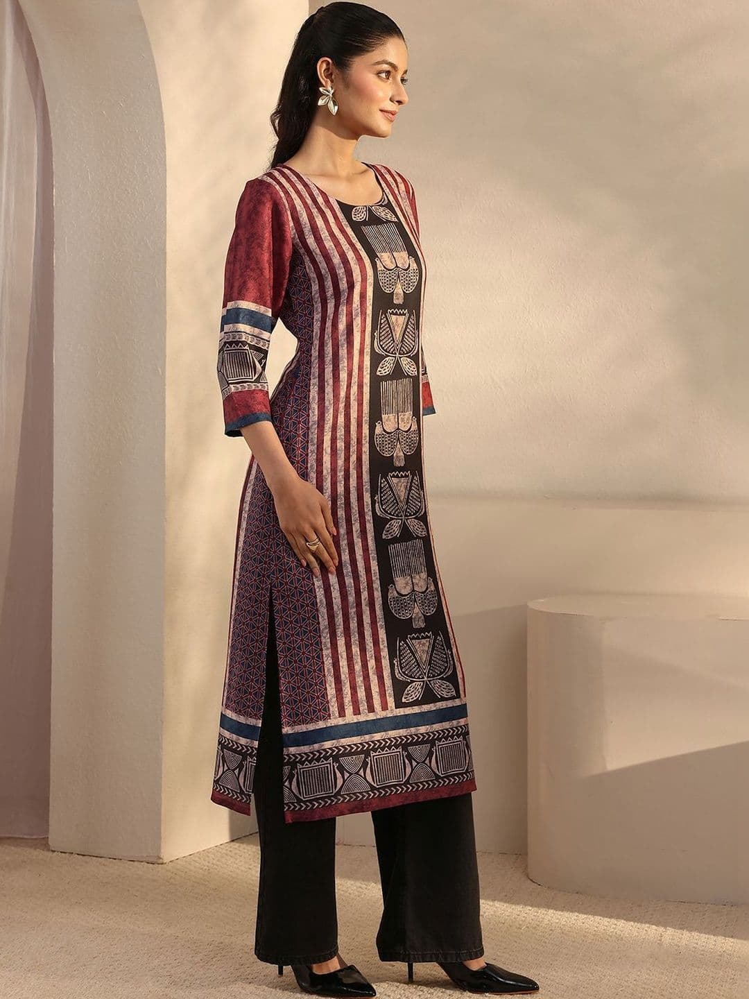 Libas Women Maroon Striped Printed Straight Kurta thumbnail 2