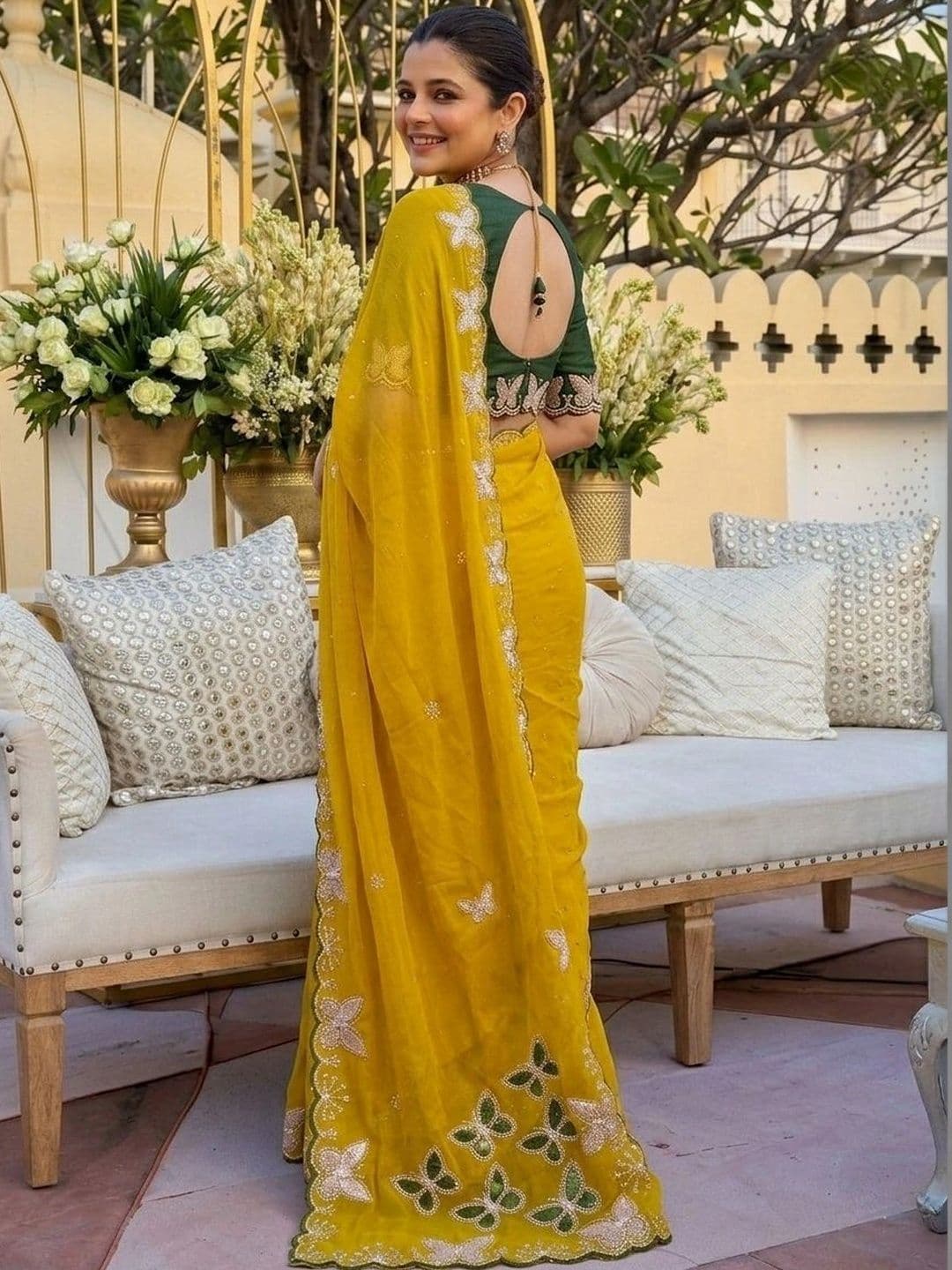 Kalista Ethnic Motifs Embroidered Pure Georgette Saree thumbnail 2